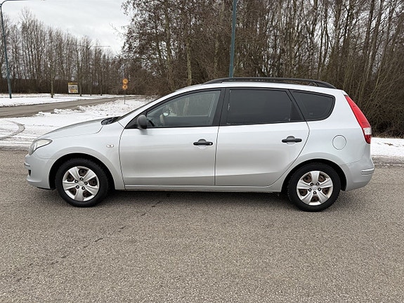 Hyundai i30 4 of 5