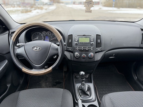 Hyundai i30 8 of 19