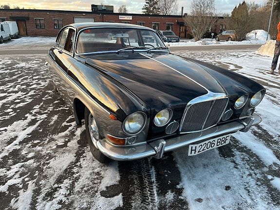 Jaguar 420 7 of 12