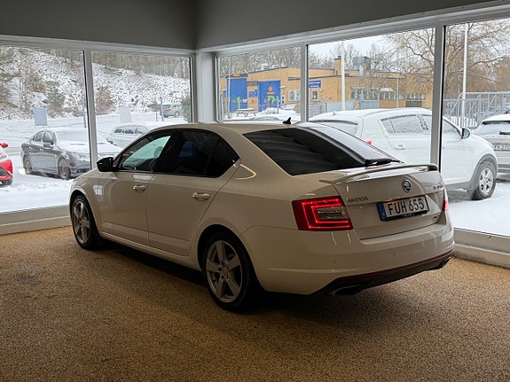 Skoda Octavia RS 2 of 5