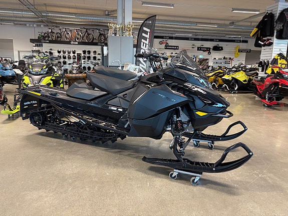Ski-Doo Backcountry Adrenaline 600R E-TEC El-start