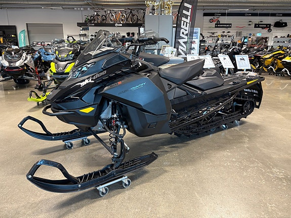 Ski-Doo Backcountry Adrenaline 600R E-TEC El-start 2 of 4