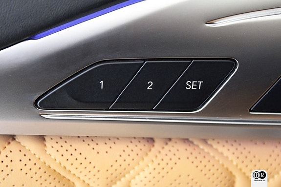 BMW M8 20 of 27