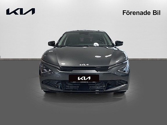 Kia EV6 7 of 16
