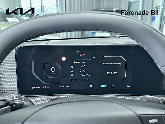 Kia EV6 10 of 16