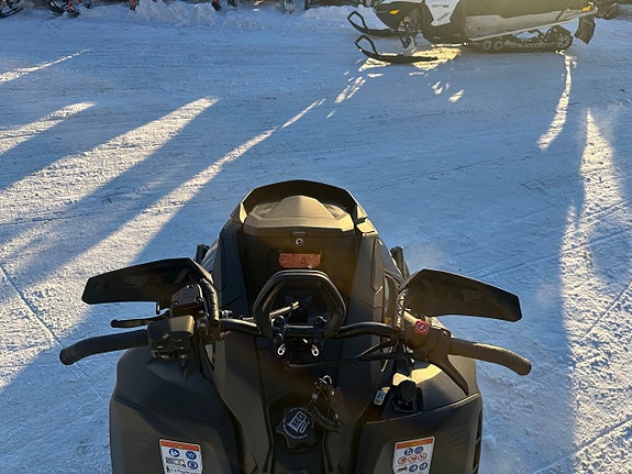 Ski-Doo Expedition Xtreme 900 Ace Turbo R -26 5 of 5