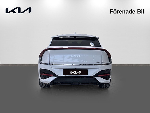 Kia EV6 5 of 20