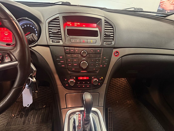 Opel Insignia 16 of 26