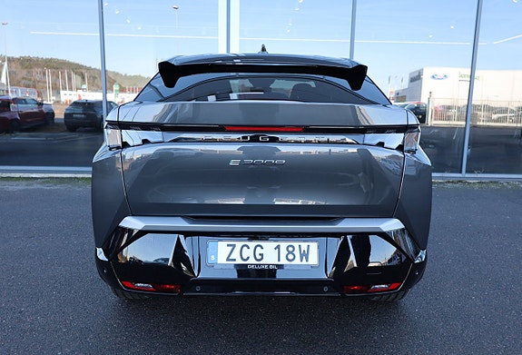 Peugeot e-3008 6 of 24