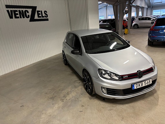 Volkswagen Golf I 2 of 10