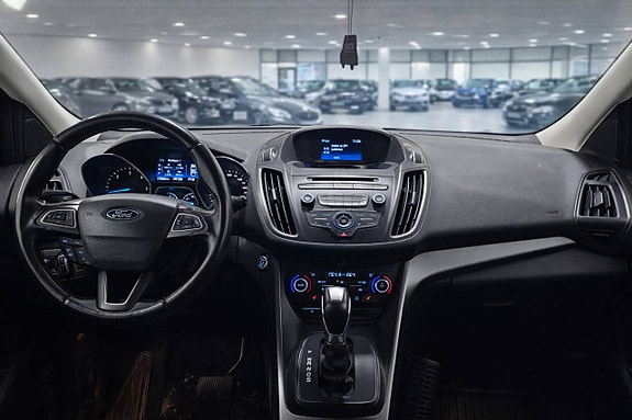 Ford Kuga 5 of 9