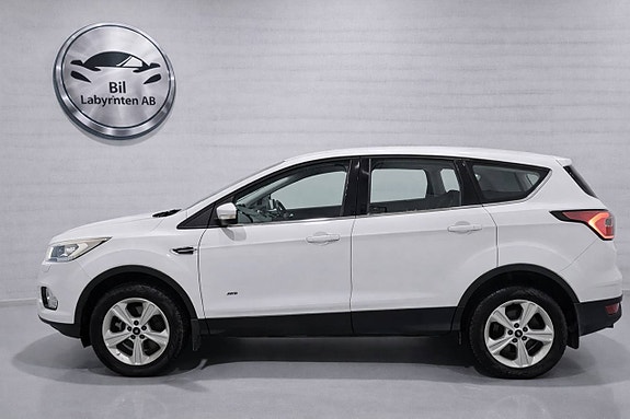 Ford Kuga 3 of 9