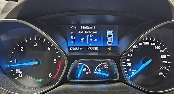 Ford Kuga 6 of 9