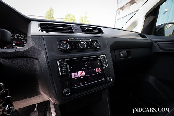 Volkswagen Caddy 10 of 15