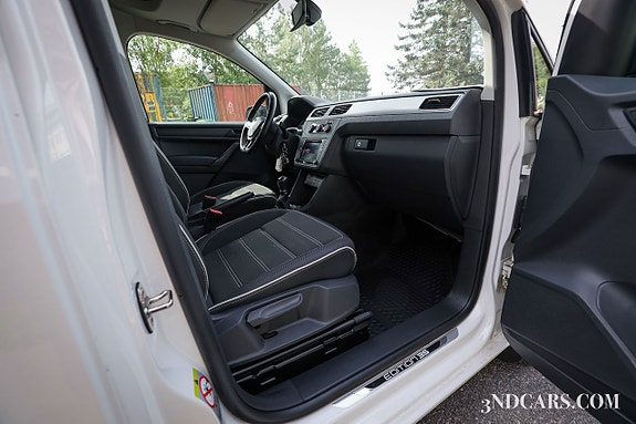 Volkswagen Caddy 12 of 15