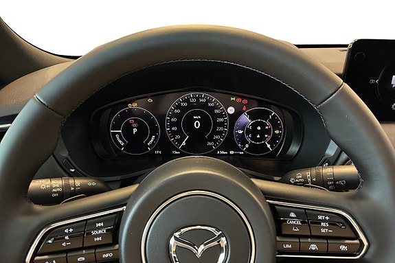 Mazda CX-60 12 of 15