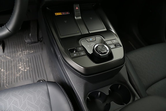 Subaru Solterra 21 of 27
