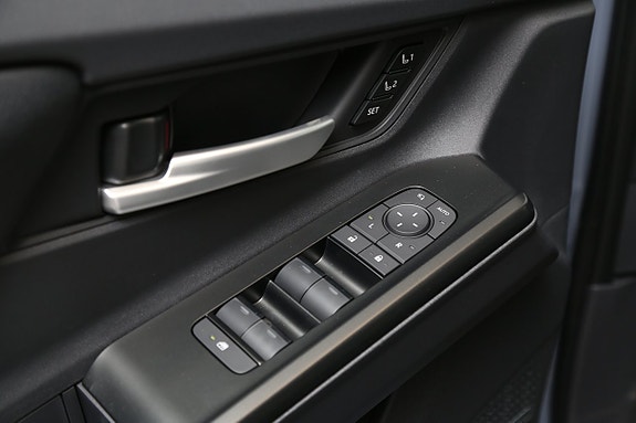 Subaru Solterra 17 of 27