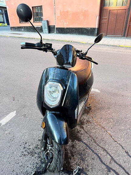 Product image 2 of 9