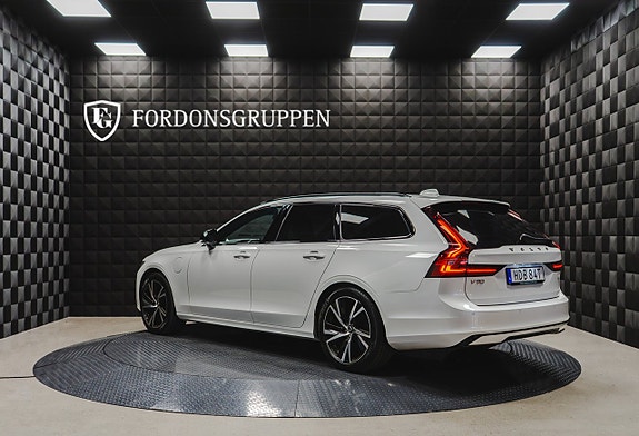 Volvo V90 5 of 27