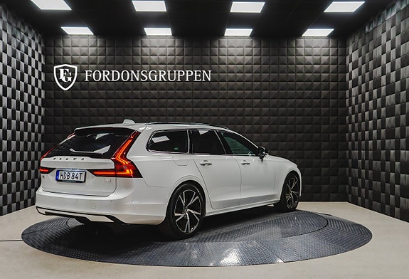 Volvo V90 11 of 27