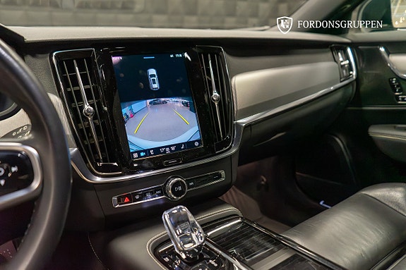 Volvo V90 23 of 27
