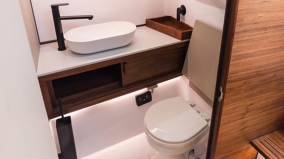 Axopar 38 XC Cross Cabin - 2026 6 of 30