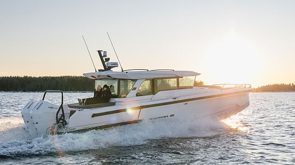 Axopar 38 XC Cross Cabin - 2026 10 of 30