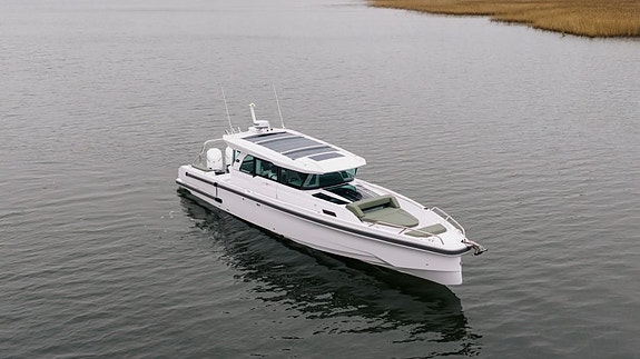 Axopar 38 XC Cross Cabin - 2026 23 of 30