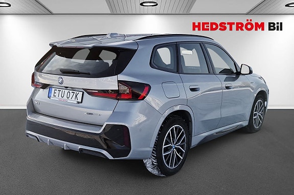 BMW X1 3 of 5