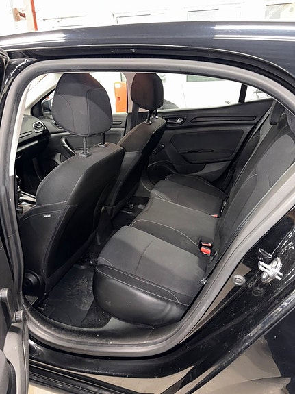 Renault Megane IV 5 of 5