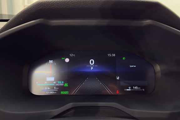 Toyota RAV4 Plug-in Hybrid 13 of 23