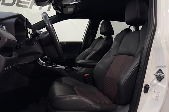 Toyota RAV4 Plug-in Hybrid 9 of 23