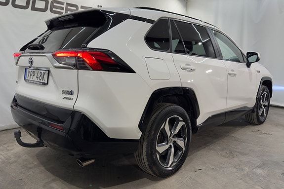 Toyota RAV4 Plug-in Hybrid 6 of 23