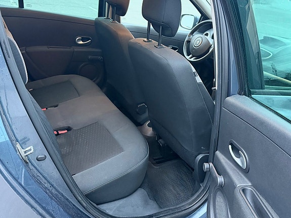 Renault Clio 6 of 7