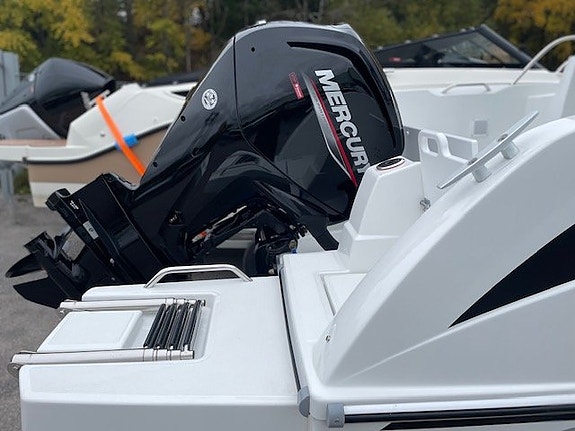 Beneteau Antares 6 / Mercury F115 CT (-26) 4 of 5
