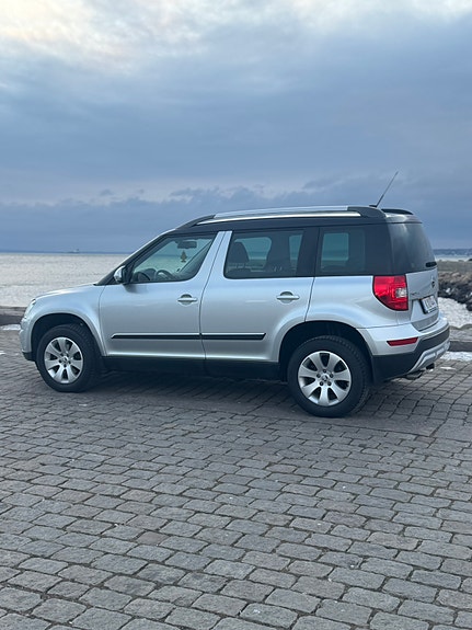 Skoda Yeti Outdoor 2 of 5
