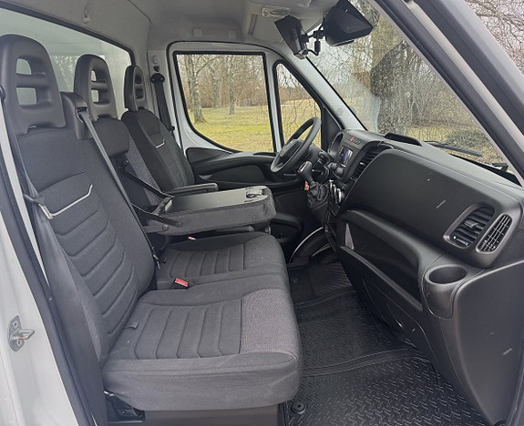 Iveco 35-140 13 of 18