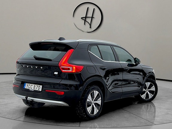 Volvo XC40 5 of 5