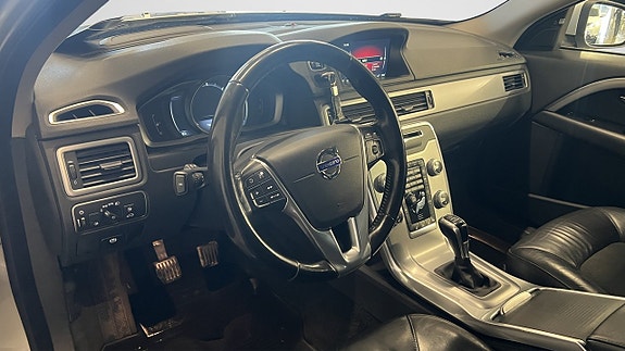Volvo V70 7 of 14