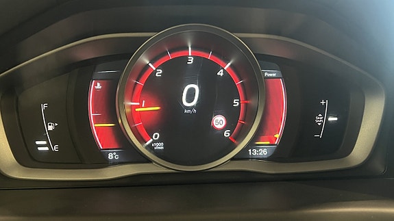 Volvo V70 9 of 14