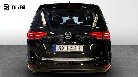 Volkswagen Touran 5 of 5