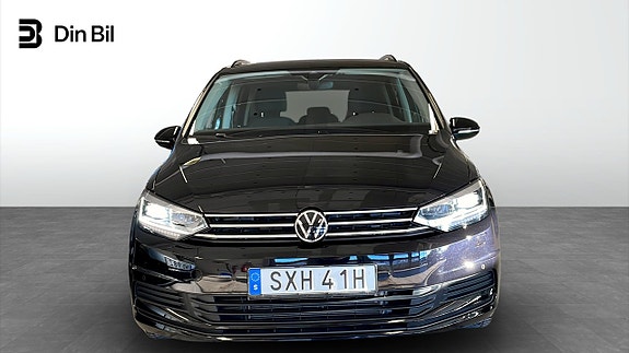 Volkswagen Touran 4 of 5