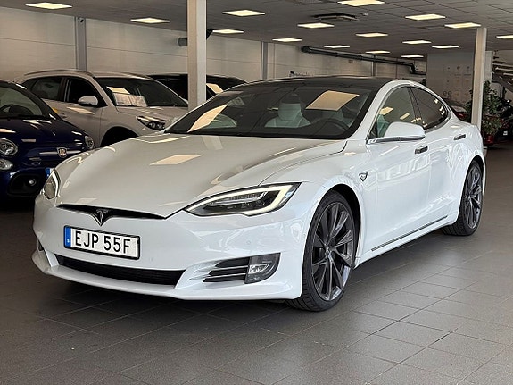 Tesla Model S 6 of 25