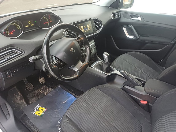 Peugeot 308 SW 6 of 23