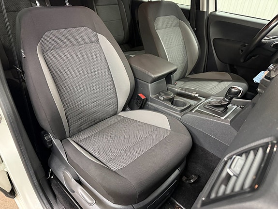 Volkswagen Amarok 10 of 25