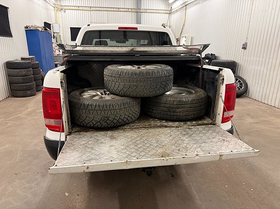 Volkswagen Amarok 7 of 25