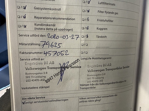 Volkswagen Amarok 24 of 25