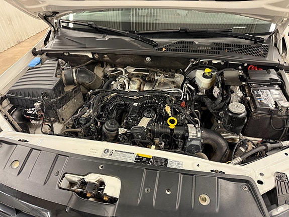 Volkswagen Amarok 18 of 25
