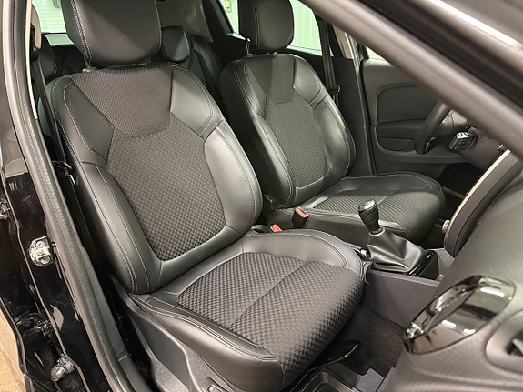 Renault Clio 13 of 21